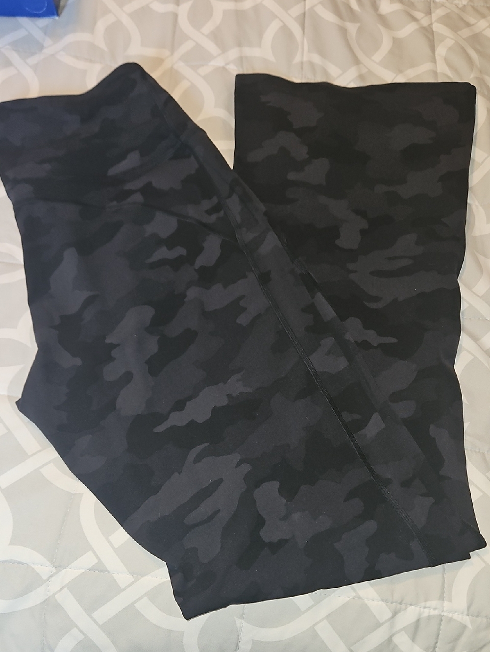lululemon athletica Black & Dark Gray Camo Leggings